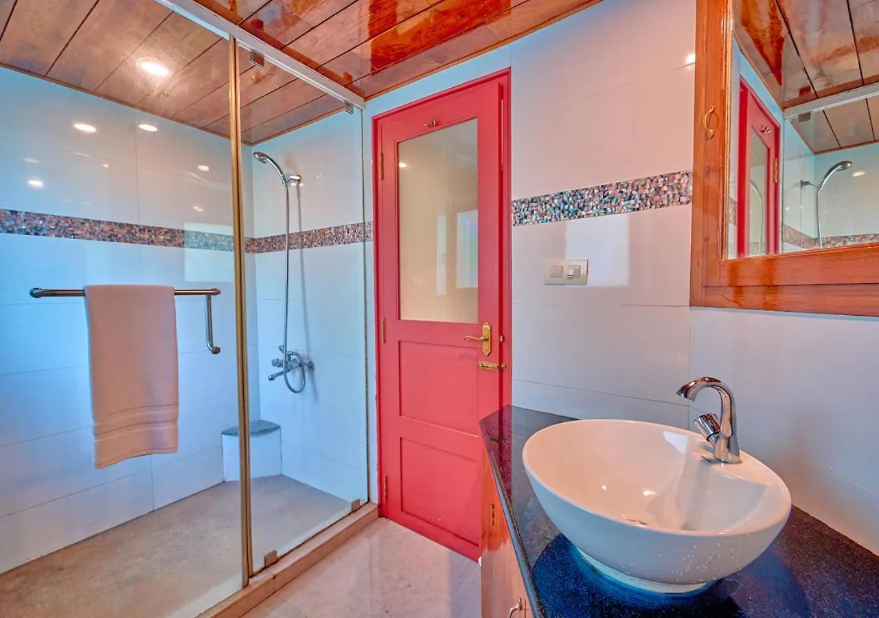 Jade Munnar Pool Villa By Voye Homes 0*,  India